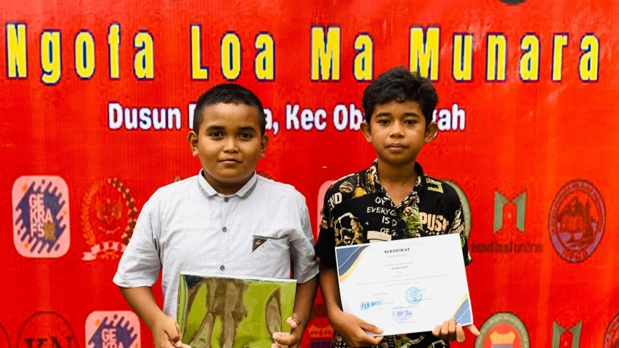 Dua Bocah Paceda Jadi Simbol Cinta Generasi Muda pada Bahasa Tidore